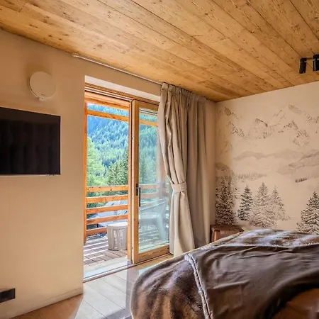 Luxury Monterosa 公寓